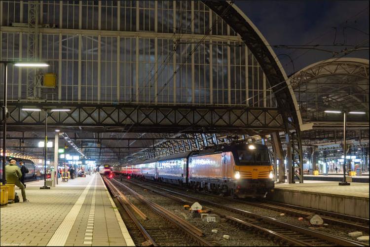 Smart transit stations in practise